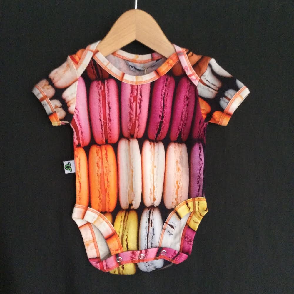 Inchworm Alley Baby Girl 3-6month 100% cotton S/S onesie 🍭